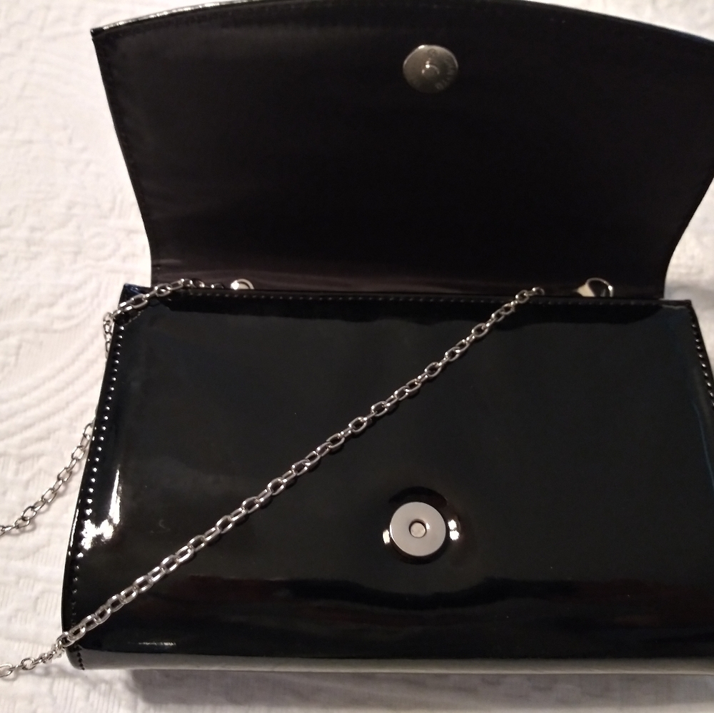 Black patent clutch